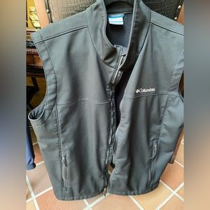 Men’s Columbia vest L